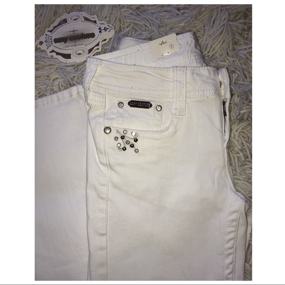 Sale ‼️Bedazzle Embroidered Boot Cut Wht Jeans - Picture 6 of 8